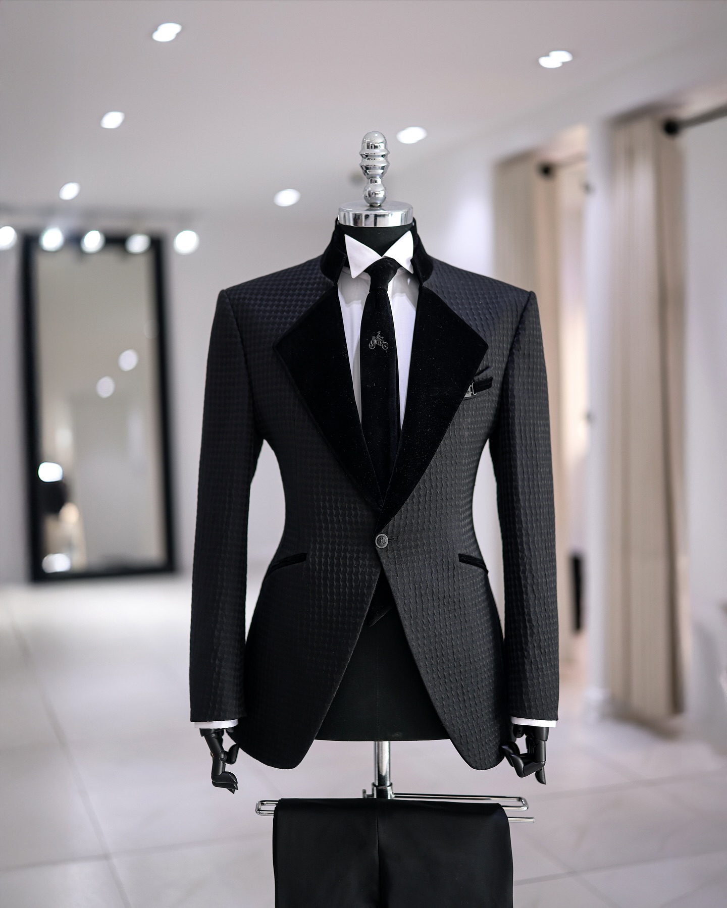 Shop Black Jacquard Tuxedo Suit - The HEA 5 vs 1 suit