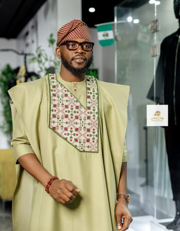 Elegant Groom Agbada Style SA6
