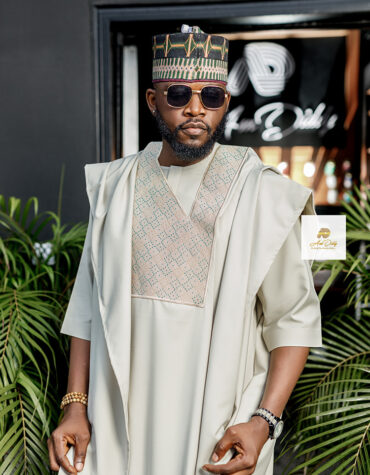 Milkshake Groom Agbada style SA1